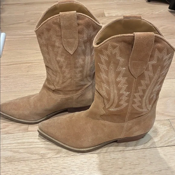 Marc Fisher Tan Suede Western Ankle Boots - Picture 2 of 6